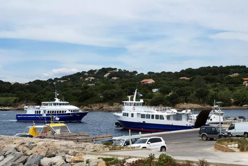 alternative taxi TLV port tour fondu PACA Var Hyères