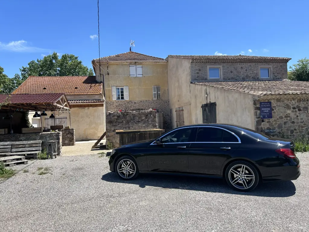 chauffeur privé domaine la marseilaise la crau