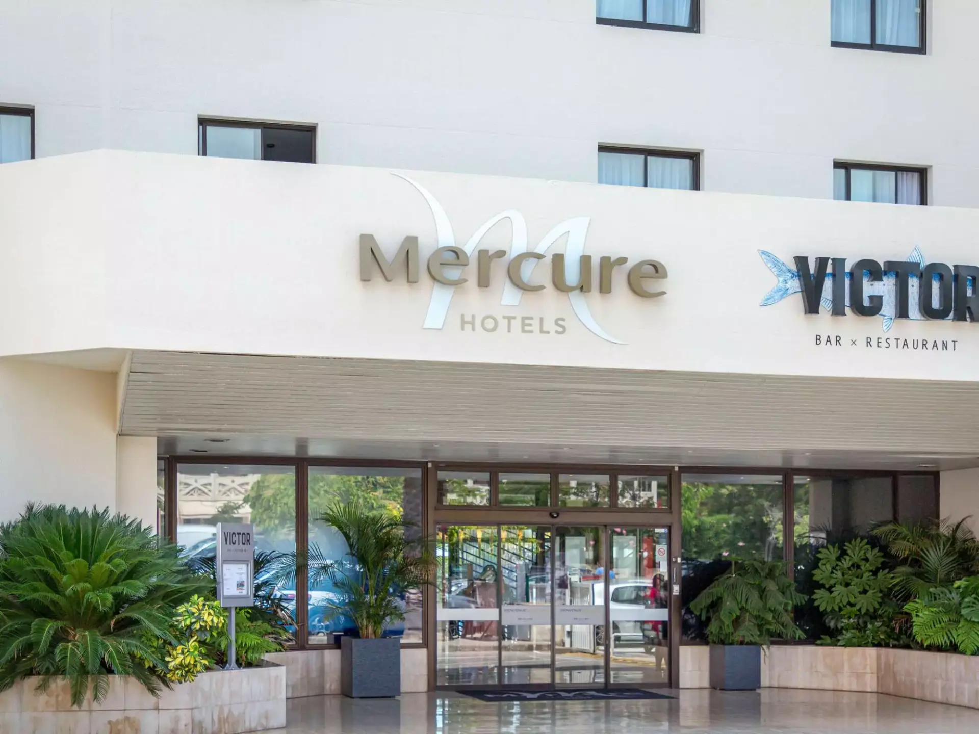 chauffeur privé pour l'hôtel Mercure Hyères Centre Var PACA