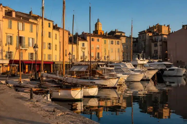 Vieux-Port de Saint-Tropez — destination taxi Toulon Saint-Tropez